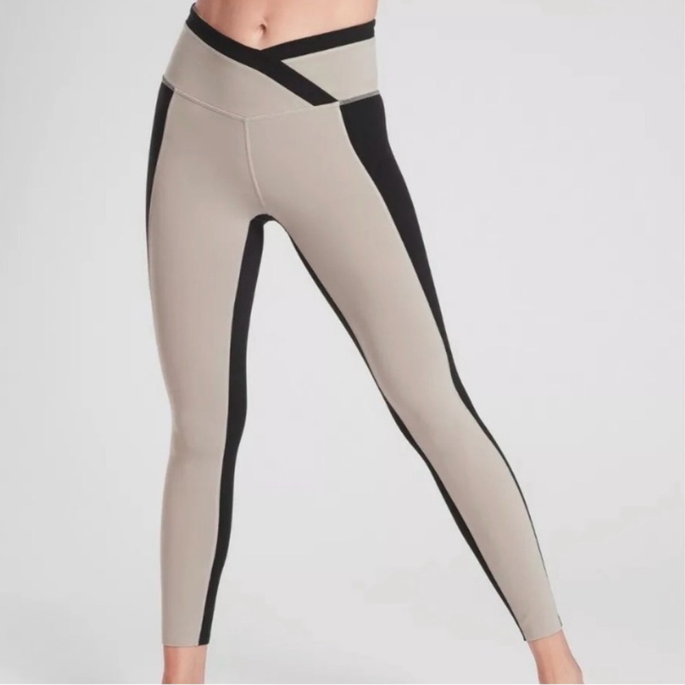 🖤 Athleta Chroma 7/8 Tight Black & Tan Colorblock Leggings